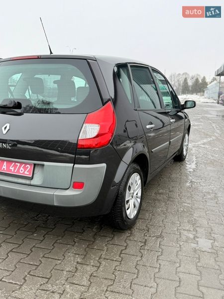 Минивэн Renault Scenic 2009 в Владимире