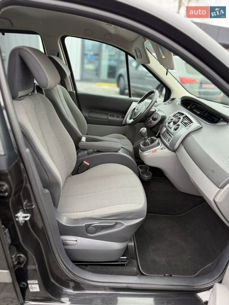 Минивэн Renault Scenic 2009 в Владимире