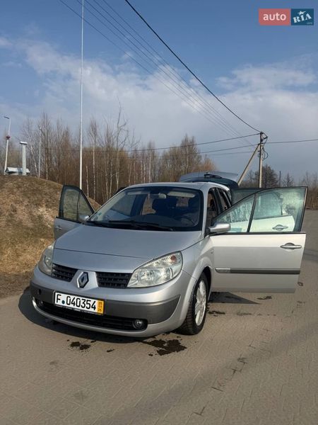 Минивэн Renault Scenic 2005 в Ратным