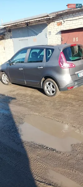Renault Scenic 2011