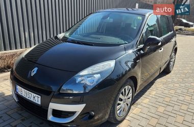 Минивэн Renault Scenic 2011 в Виннице