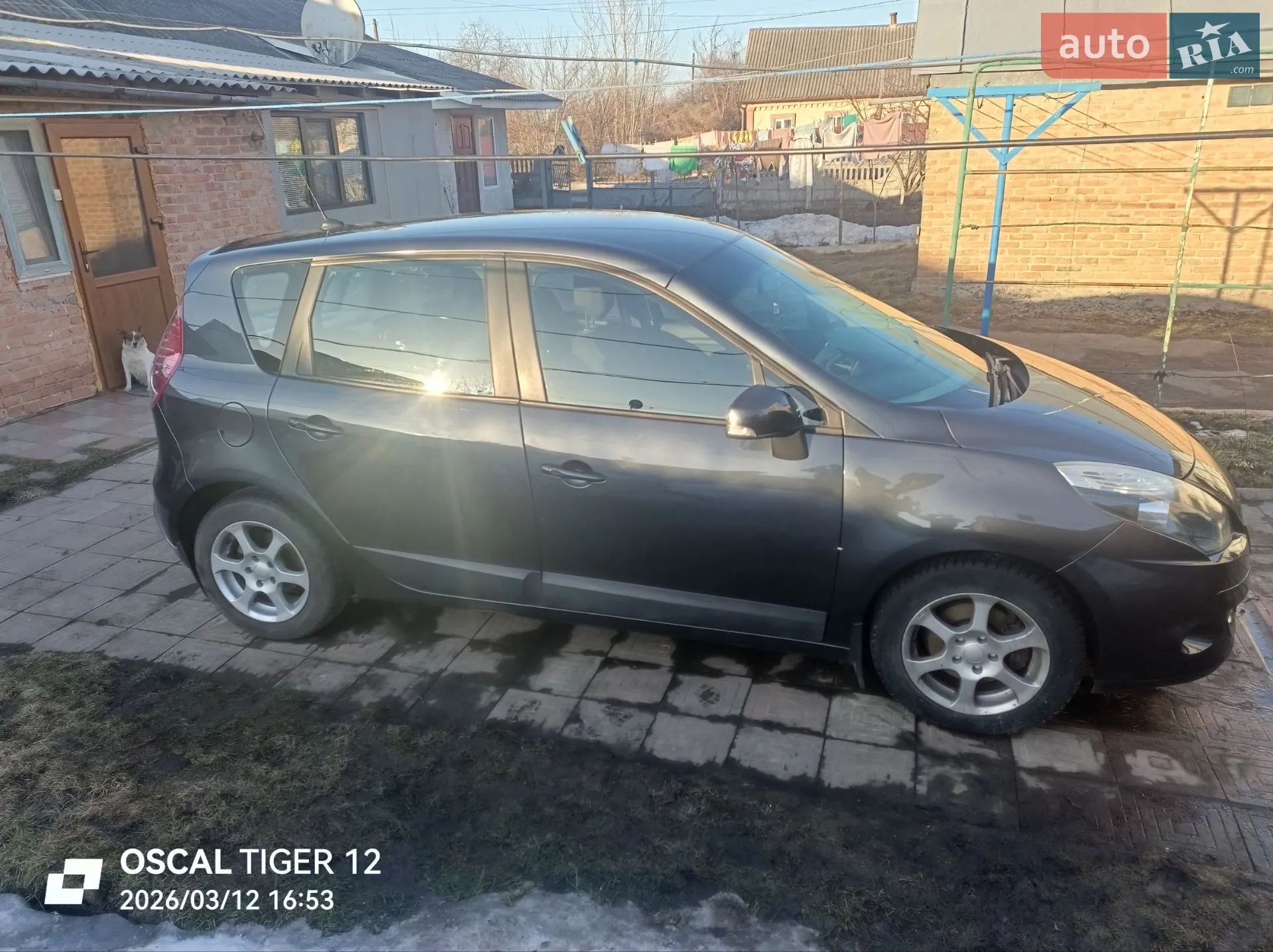 2010 Renault Scenic - мініатюра 2