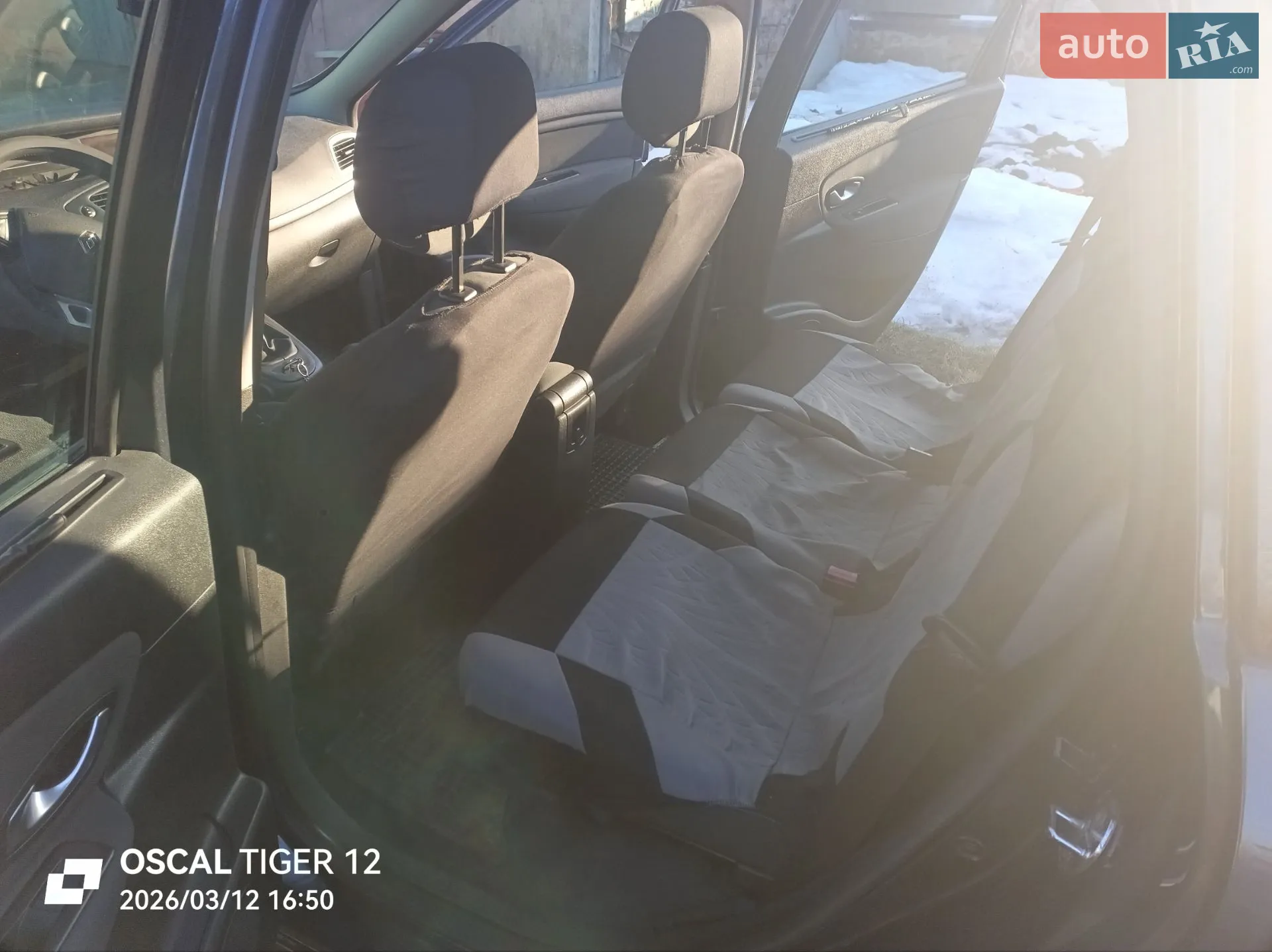 2010 Renault Scenic - мініатюра 17