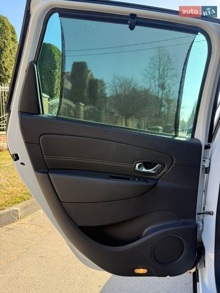 Минивэн Renault Scenic 2013 в Луцке