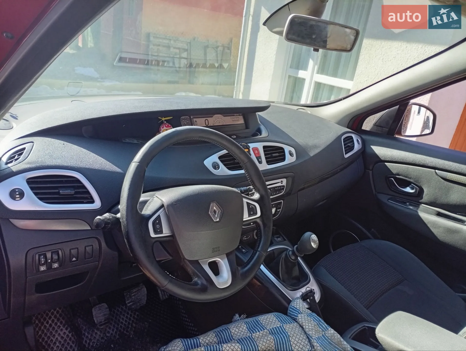 2010 Renault Scenic - мініатюра 9