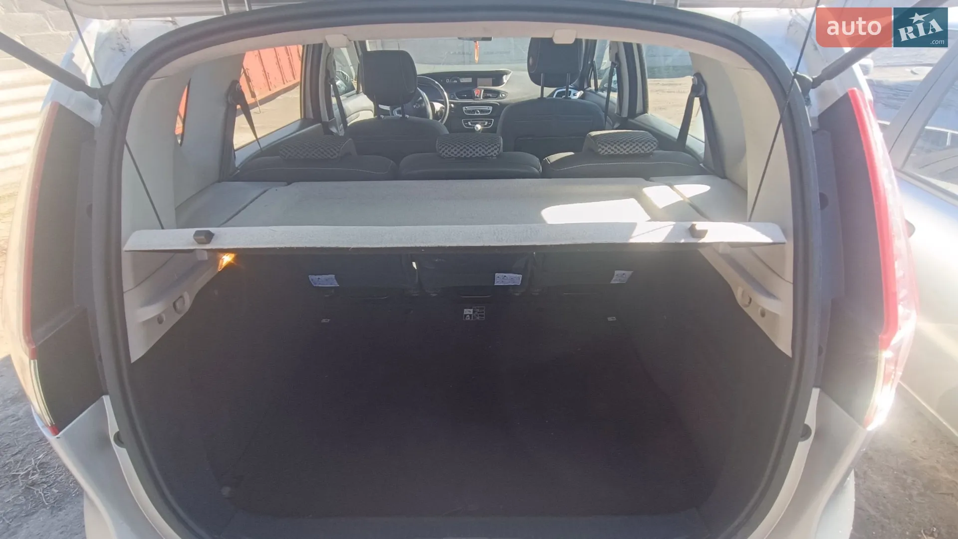 2011 Renault Scenic - мініатюра 26