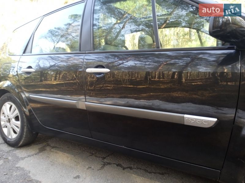 Минивэн Renault Scenic 2003 в Славуте