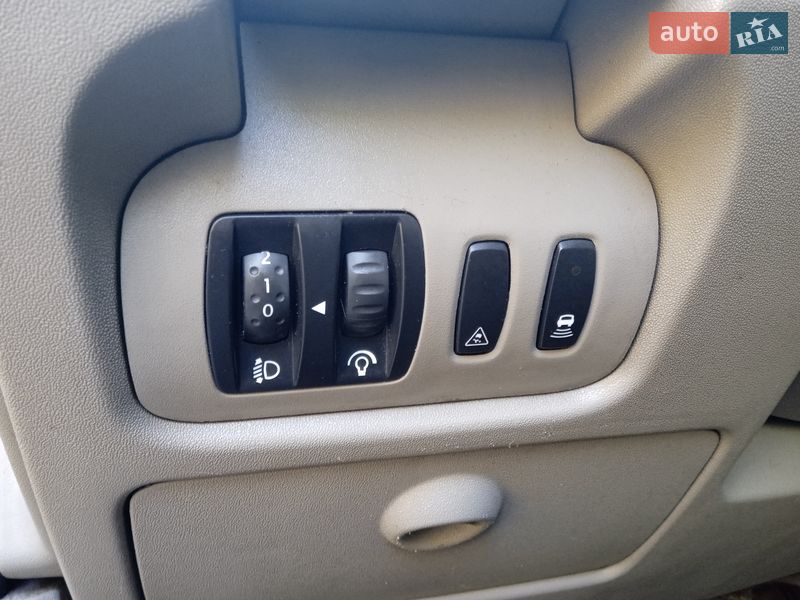 Минивэн Renault Scenic 2003 в Славуте