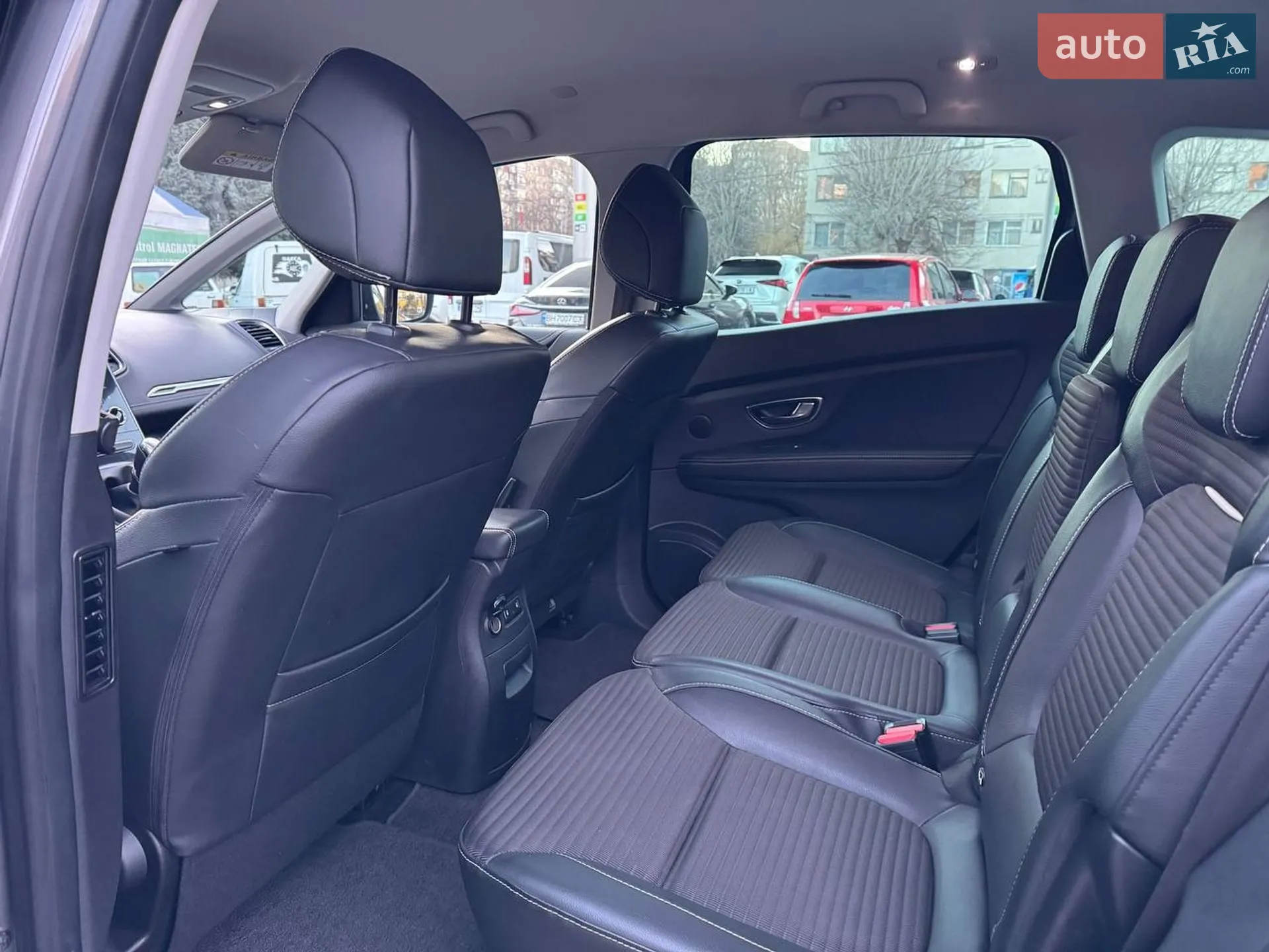 2019 Renault Scenic - мініатюра 13