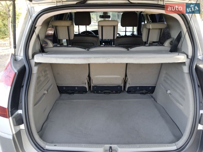 Мінівен Renault Scenic 2005 в Славуті