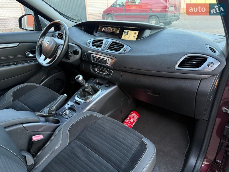 Минивэн Renault Scenic 2014 в Стрые