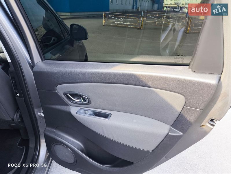 Минивэн Renault Scenic 2012 в Ковеле фото 35 Минивэн Renault Scenic 2012 в Ковеле
