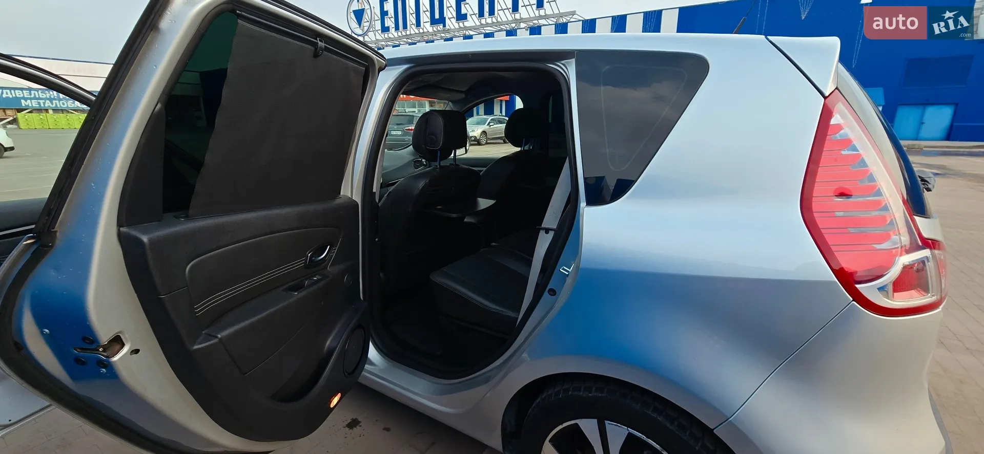 2011 Renault Scenic - мініатюра 2