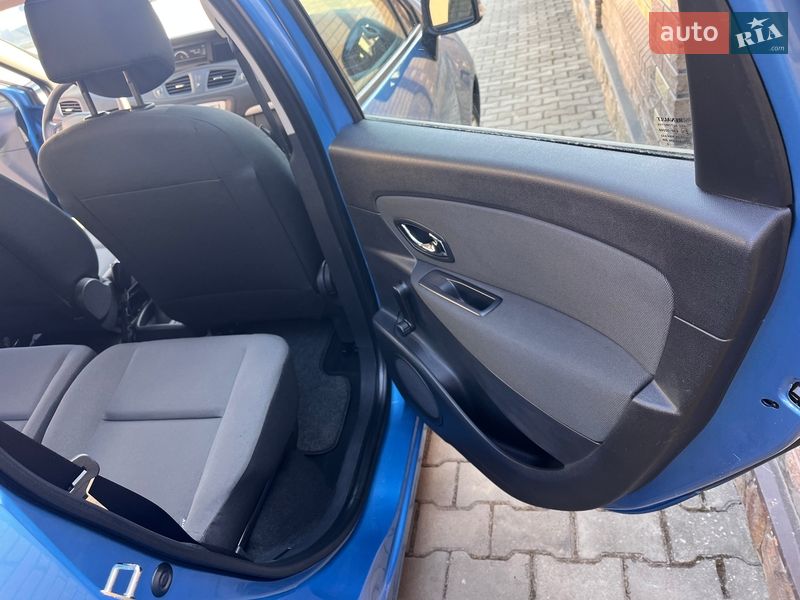 Минивэн Renault Scenic 2012 в Луцке фото 24 Минивэн Renault Scenic 2012 в Луцке