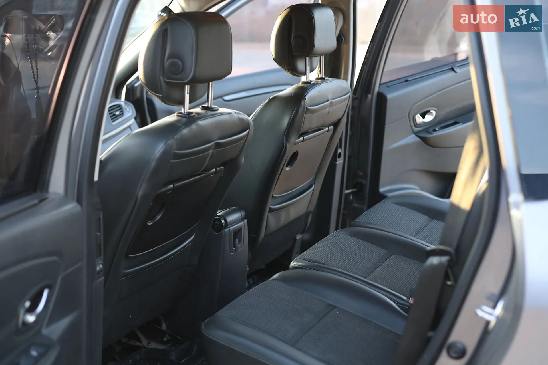 2012 Renault Scenic - мініатюра 11
