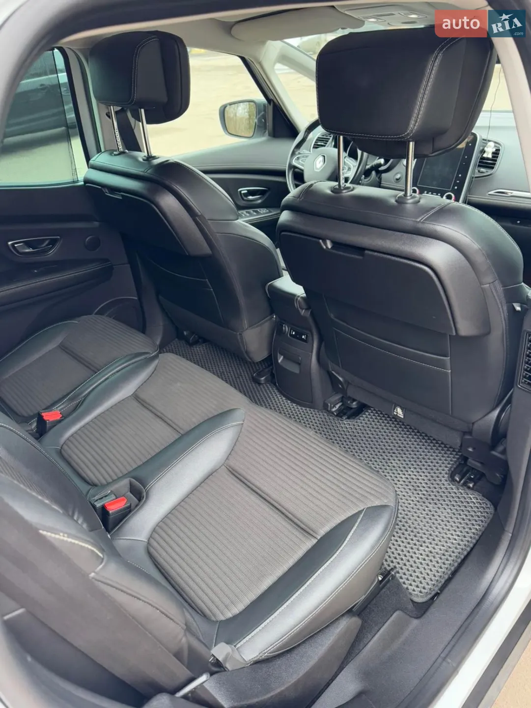 2017 Renault Scenic - мініатюра 27