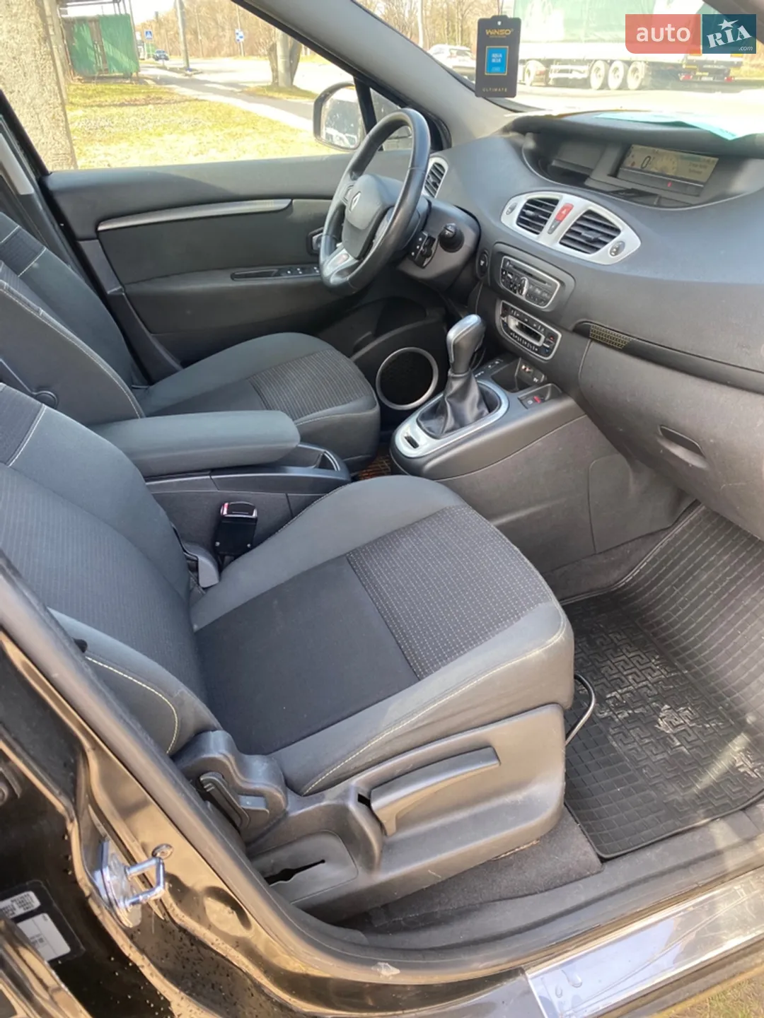 2010 Renault Scenic - мініатюра 17