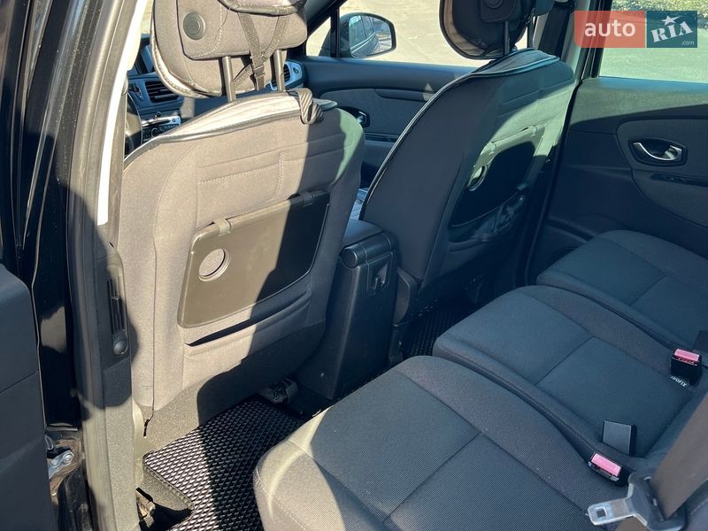 Минивэн Renault Scenic 2010 в Кременчуге