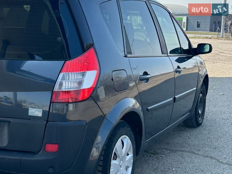 Мінівен Renault Scenic 2006 в Хотині