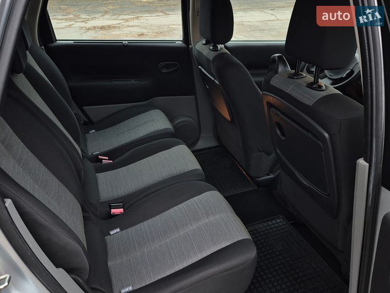 Минивэн Renault Scenic 2006 в Полтаве