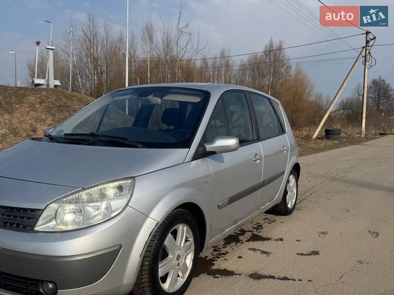 Минивэн Renault Scenic 2005 в Ратным