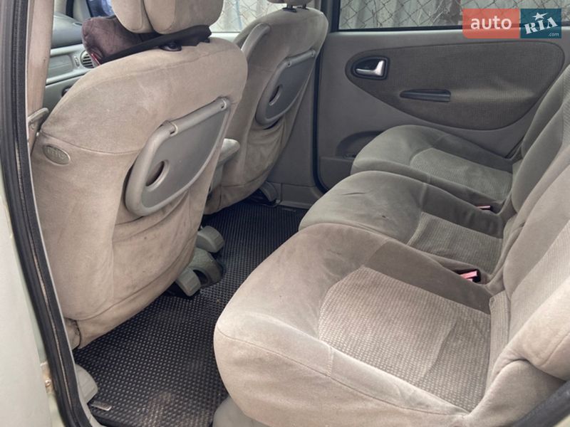Минивэн Renault Scenic 2002 в Виннице