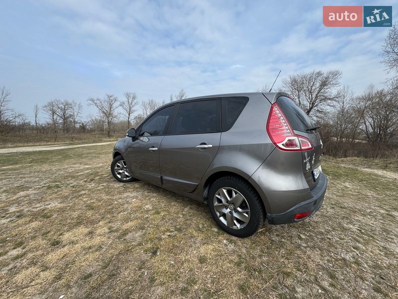 Минивэн Renault Scenic 2011 в Киеве фото 10 Минивэн Renault Scenic 2011 в Киеве