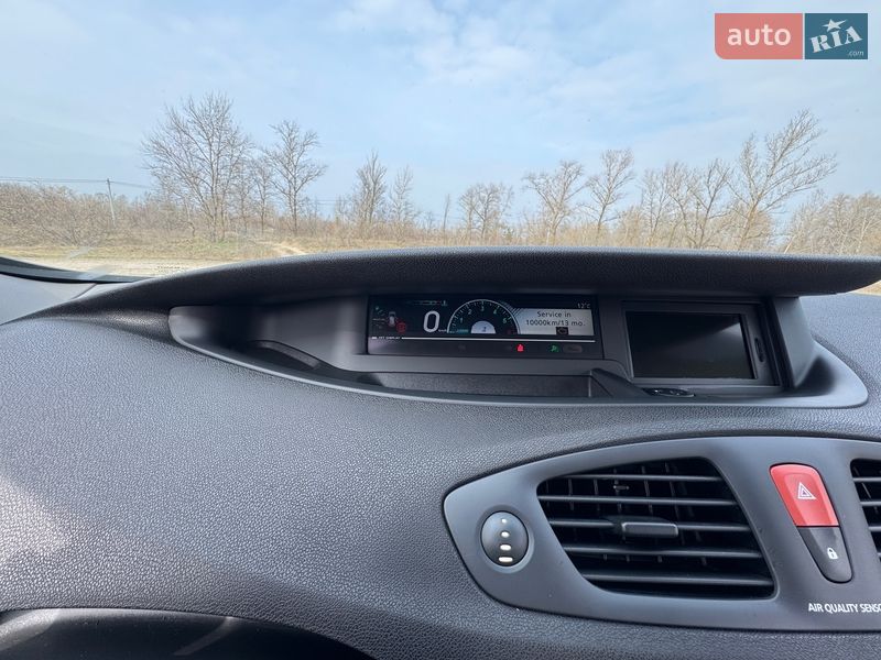 Минивэн Renault Scenic 2011 в Киеве фото 71 Минивэн Renault Scenic 2011 в Киеве