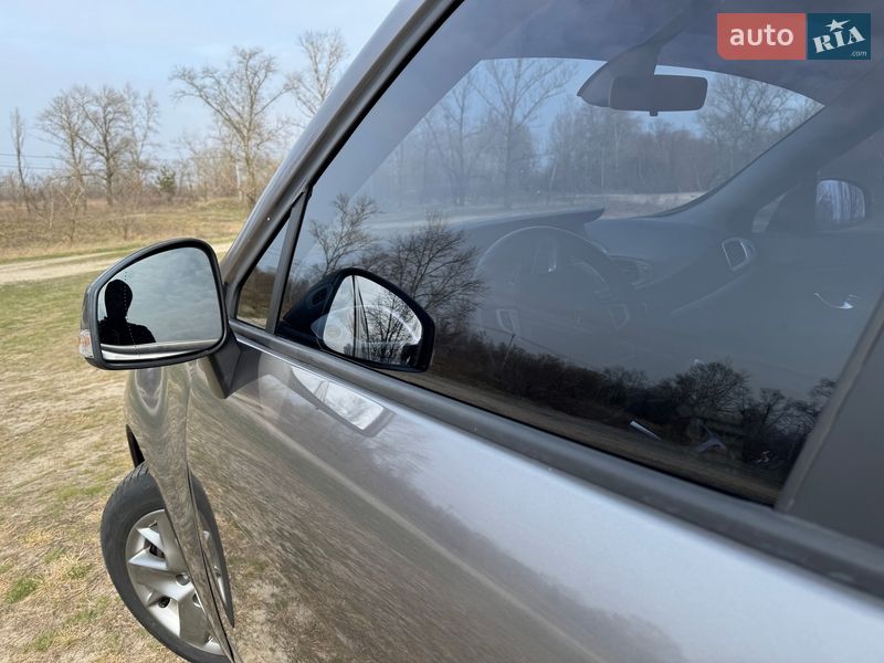 Минивэн Renault Scenic 2011 в Киеве фото 21 Минивэн Renault Scenic 2011 в Киеве