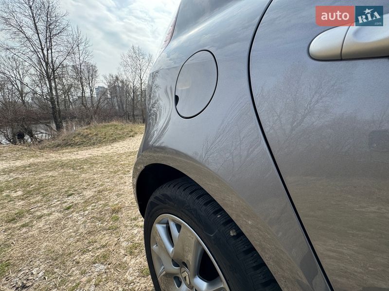 Минивэн Renault Scenic 2011 в Киеве фото 39 Минивэн Renault Scenic 2011 в Киеве