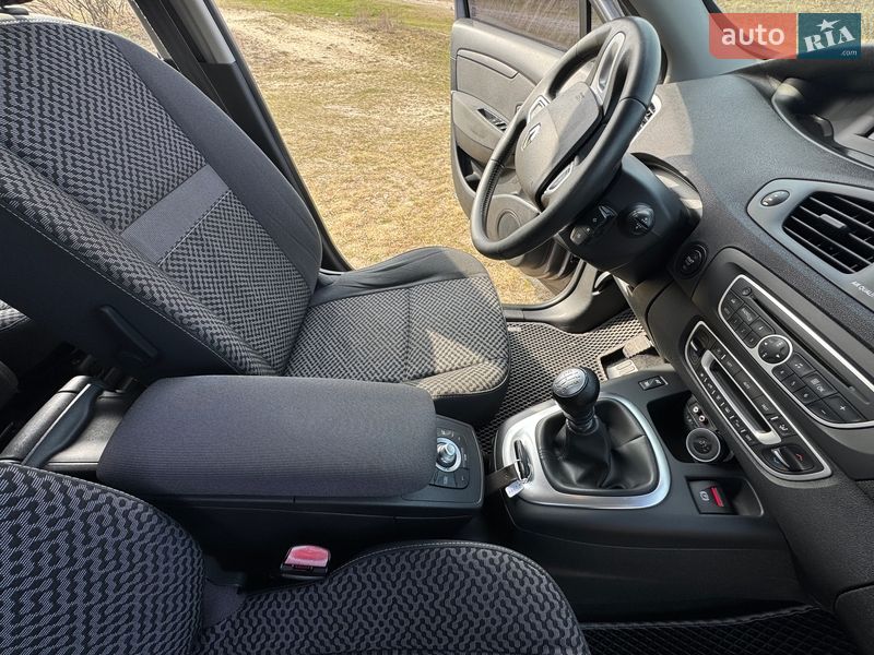 Минивэн Renault Scenic 2011 в Киеве фото 82 Минивэн Renault Scenic 2011 в Киеве