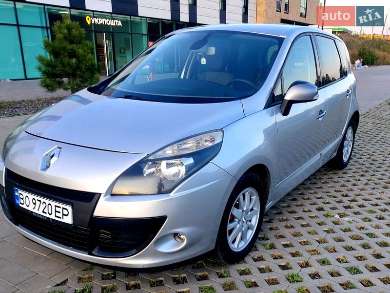 Renault Scenic 2011