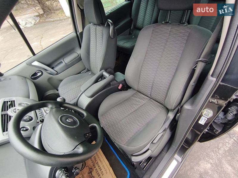 Минивэн Renault Scenic 2007 в Чернигове