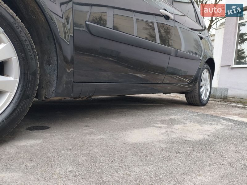 Минивэн Renault Scenic 2007 в Чернигове