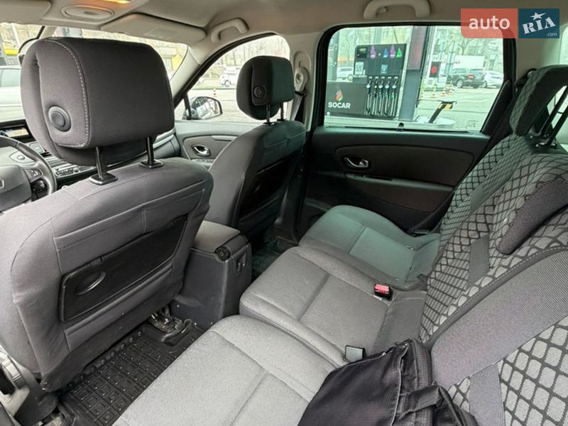 Мінівен Renault Scenic 2010 в Одесі