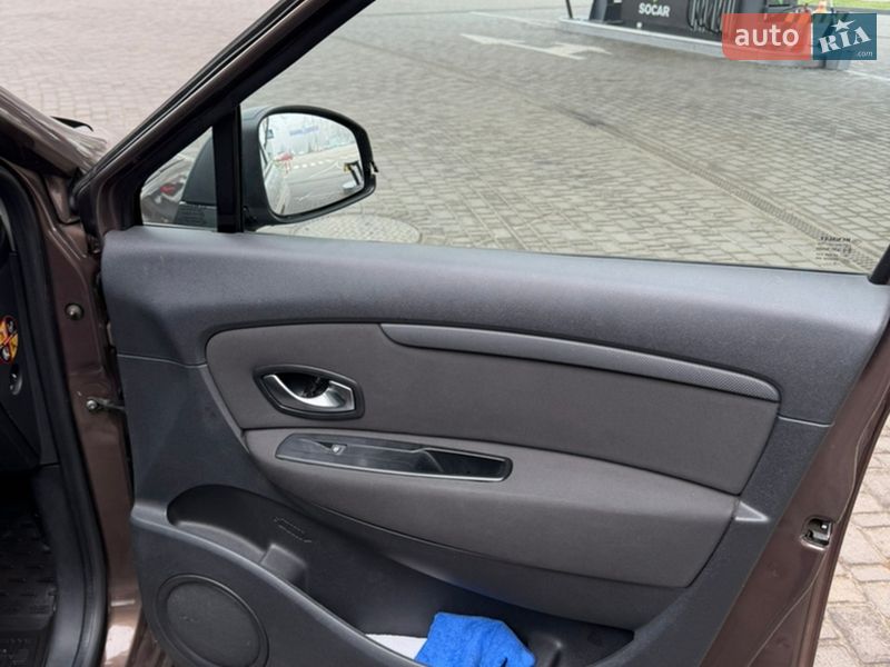 Мінівен Renault Scenic 2010 в Одесі