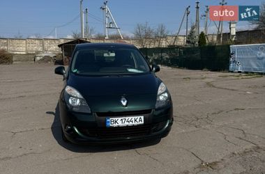 Мінівен Renault Scenic 2009 в Рівному