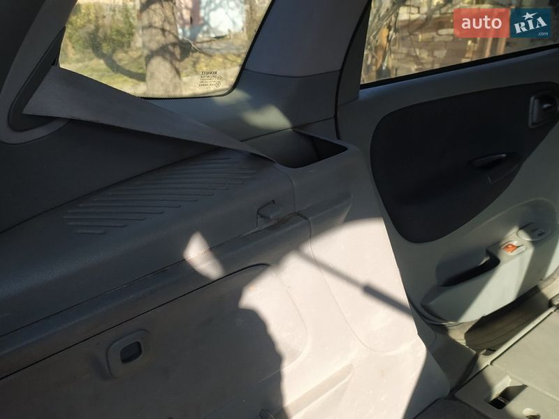 Мінівен Renault Scenic 2002 в Ірпені