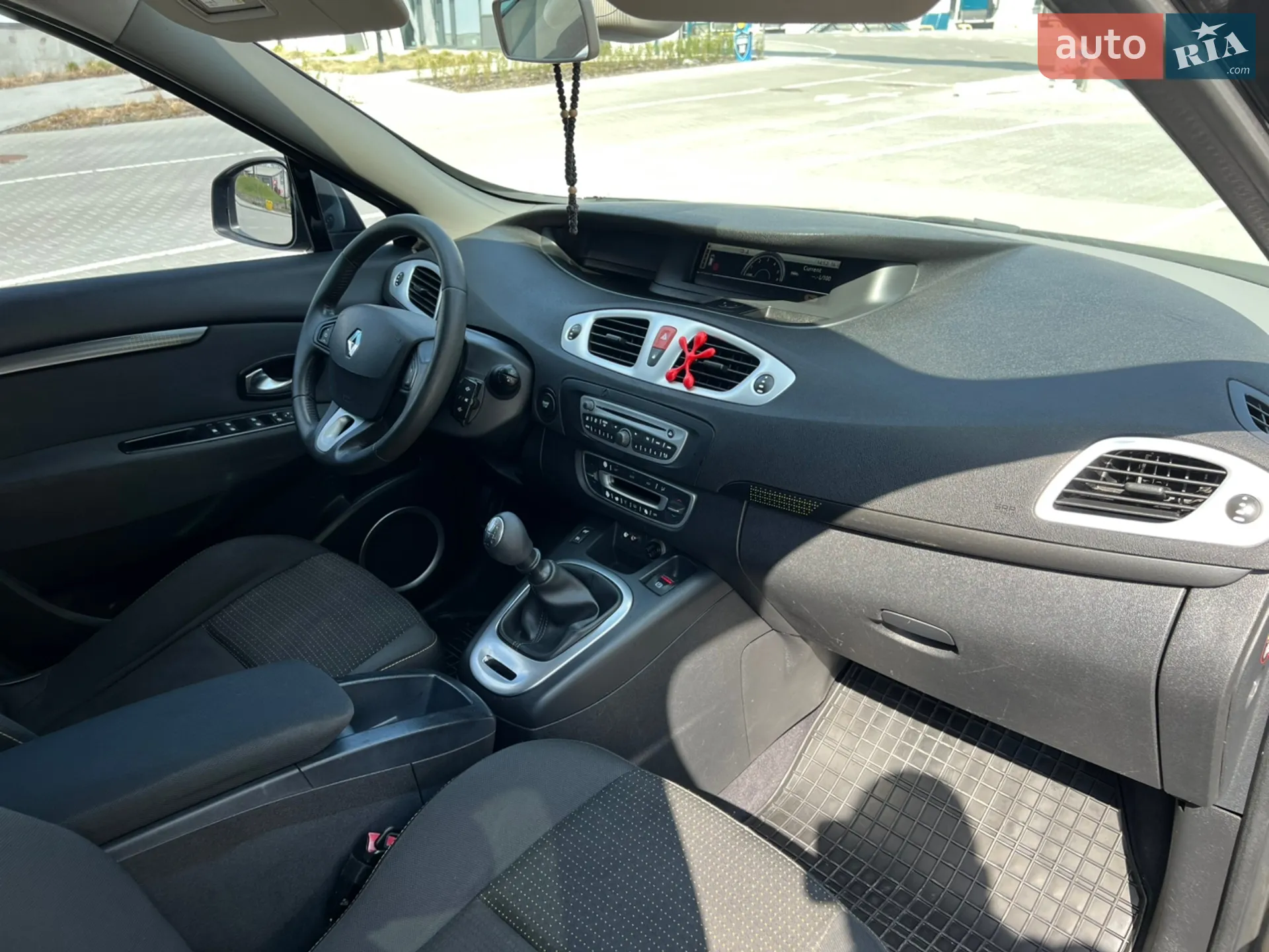 2010 Renault Scenic - мініатюра 12