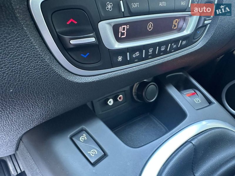 Мінівен Renault Scenic 2011 в Дрогобичі