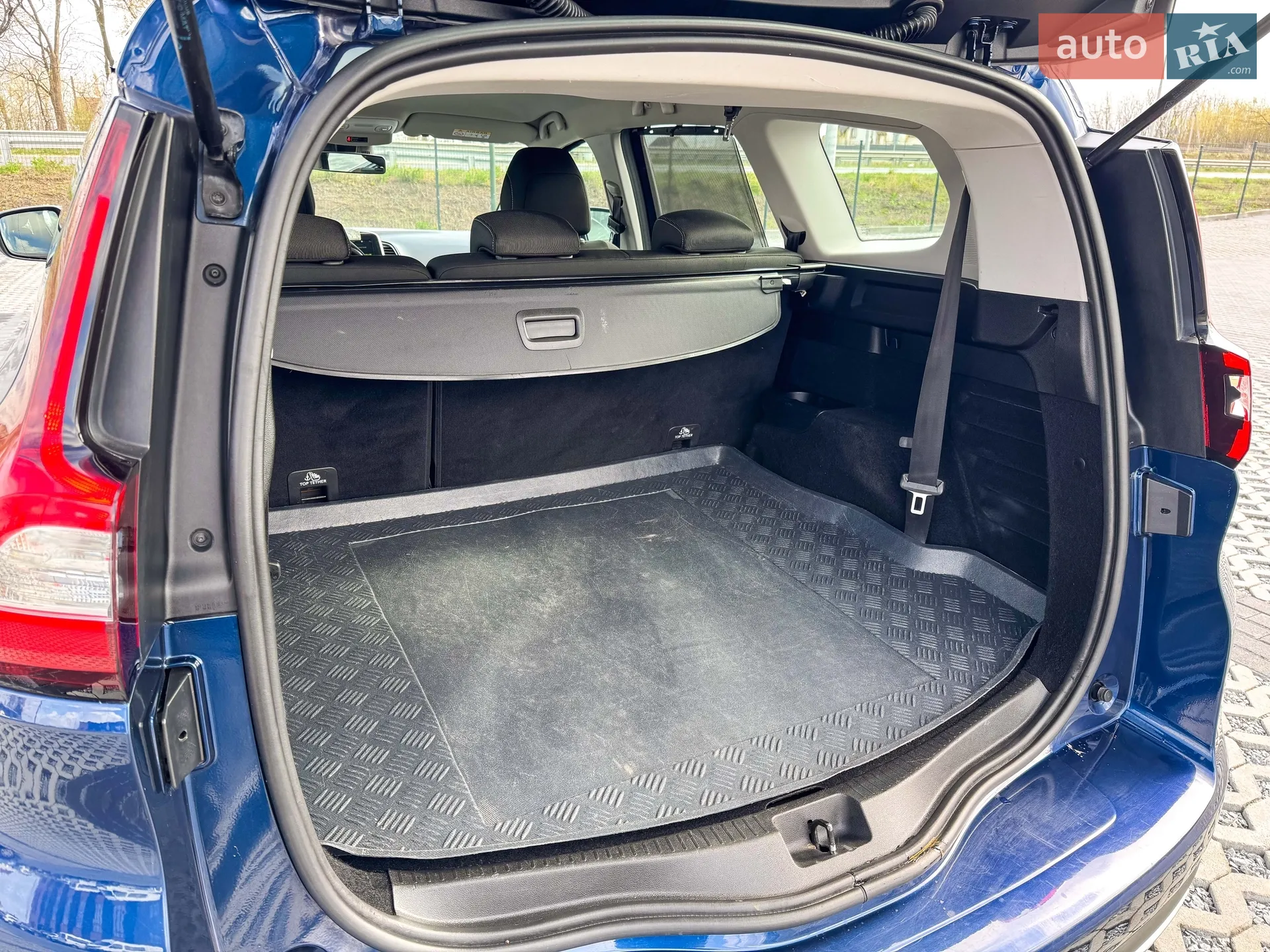 2017 Renault Scenic - мініатюра 12