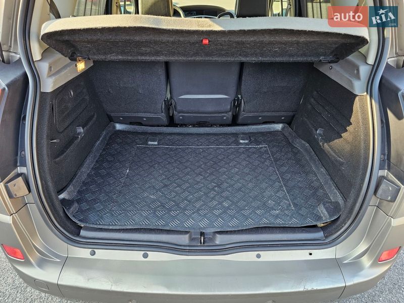 Мінівен Renault Scenic 2008 в Києві