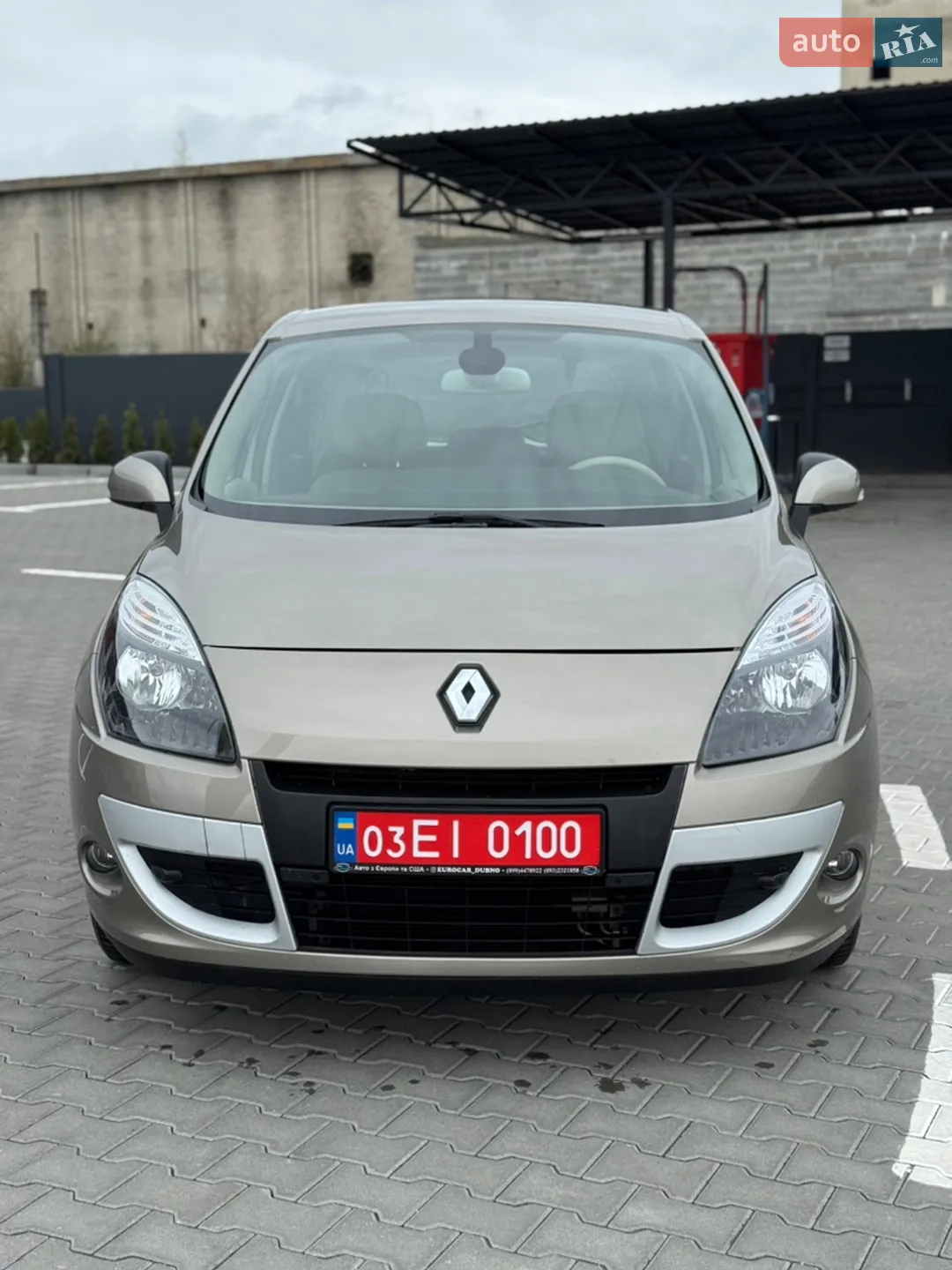 2010 Renault Scenic - мініатюра 2