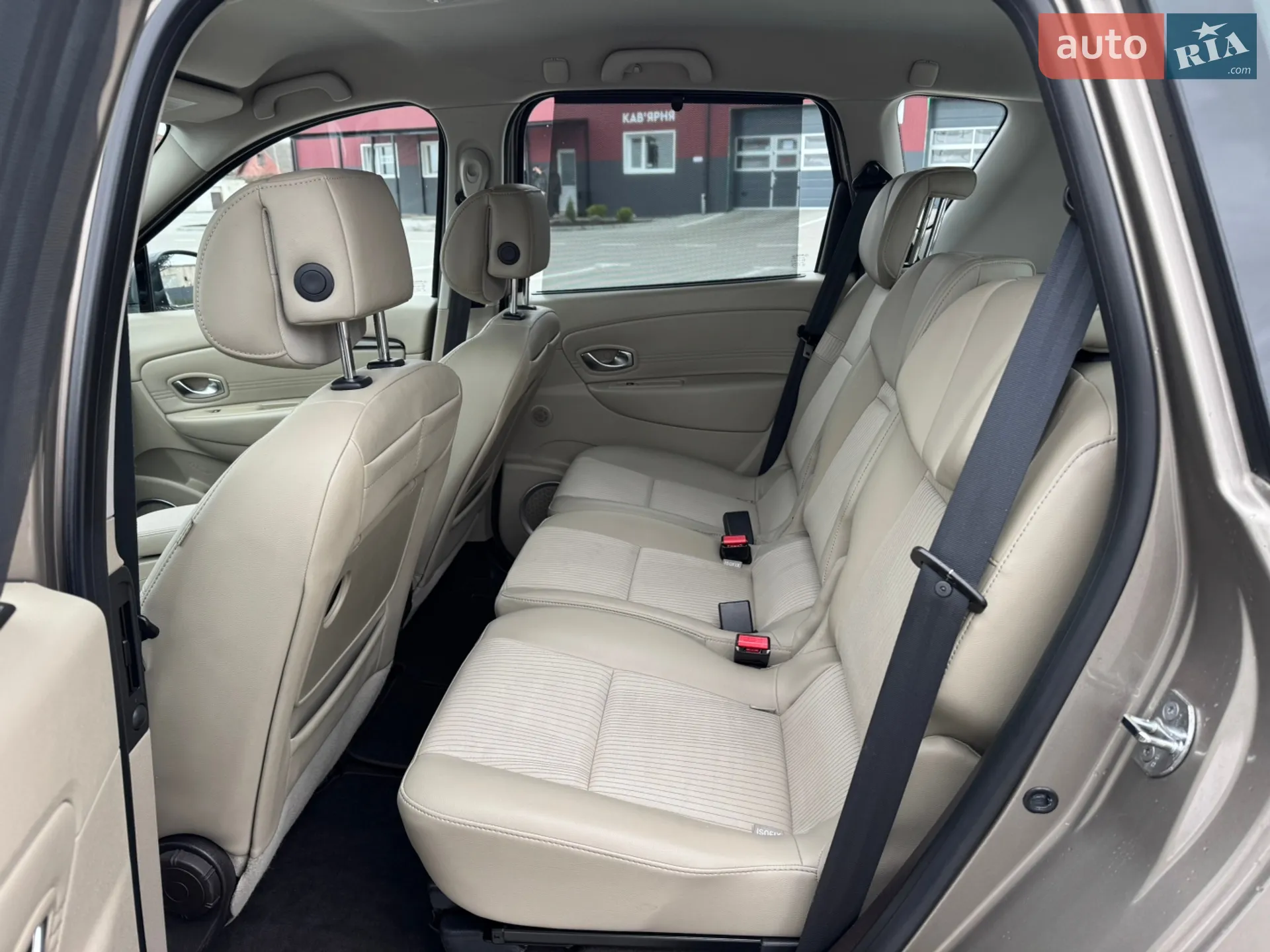 2010 Renault Scenic - мініатюра 16