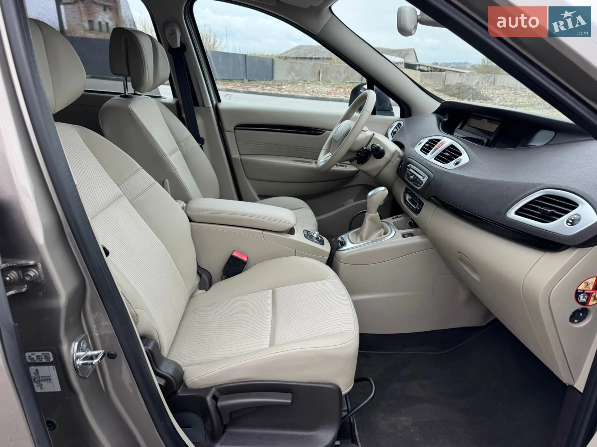2010 Renault Scenic - мініатюра 22