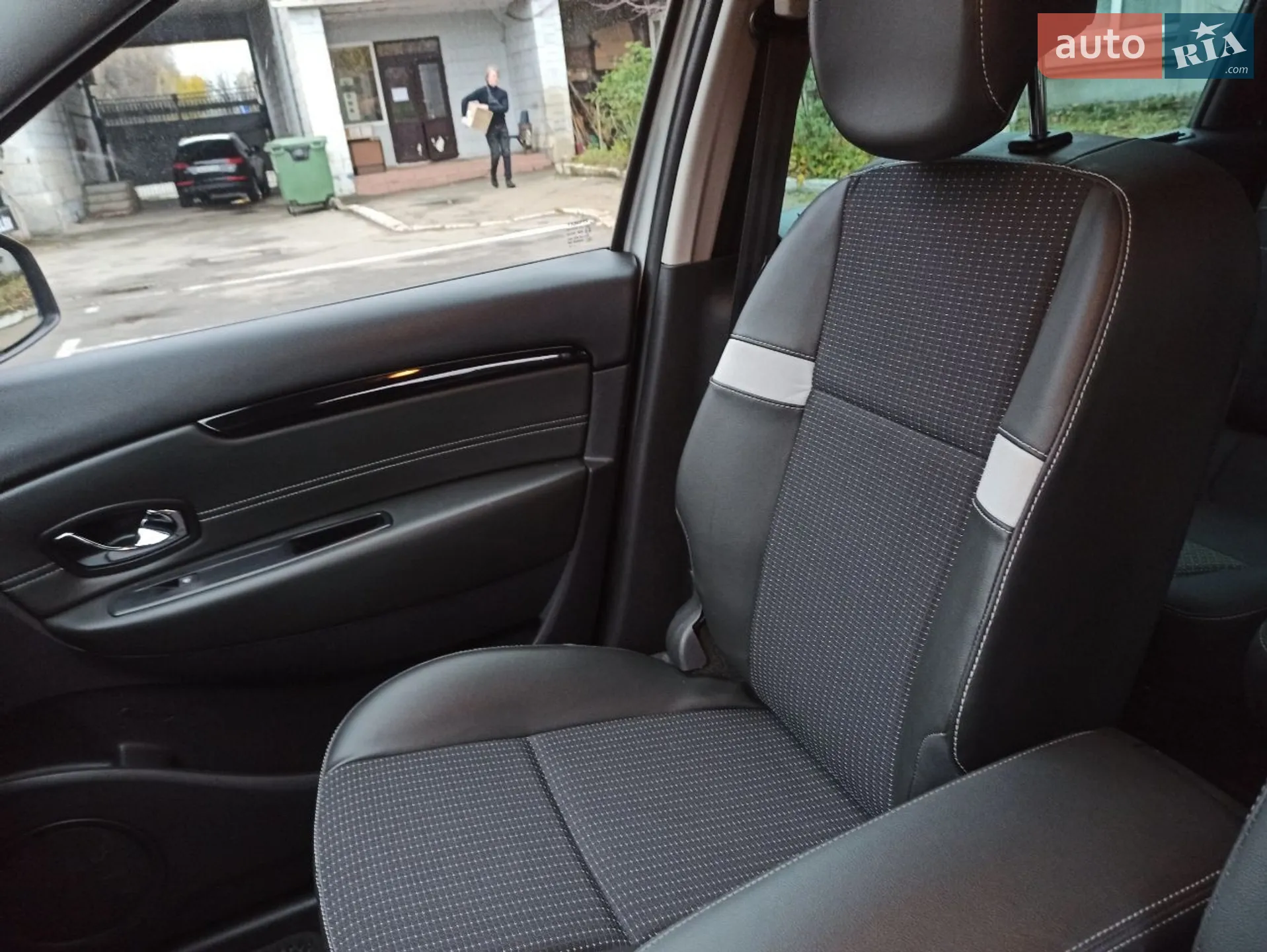 2015 Renault Scenic - мініатюра 9