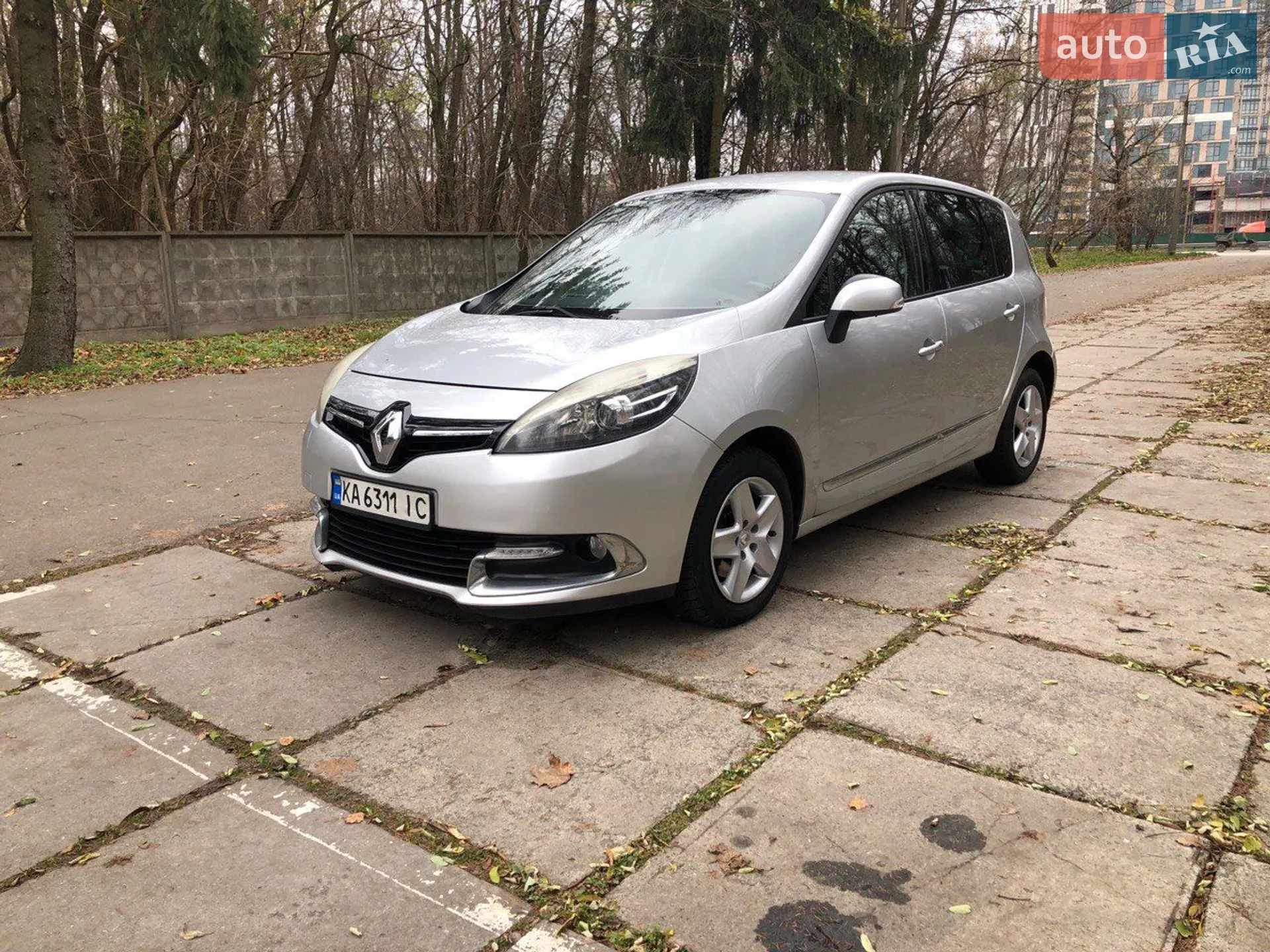 2015 Renault Scenic - мініатюра 2