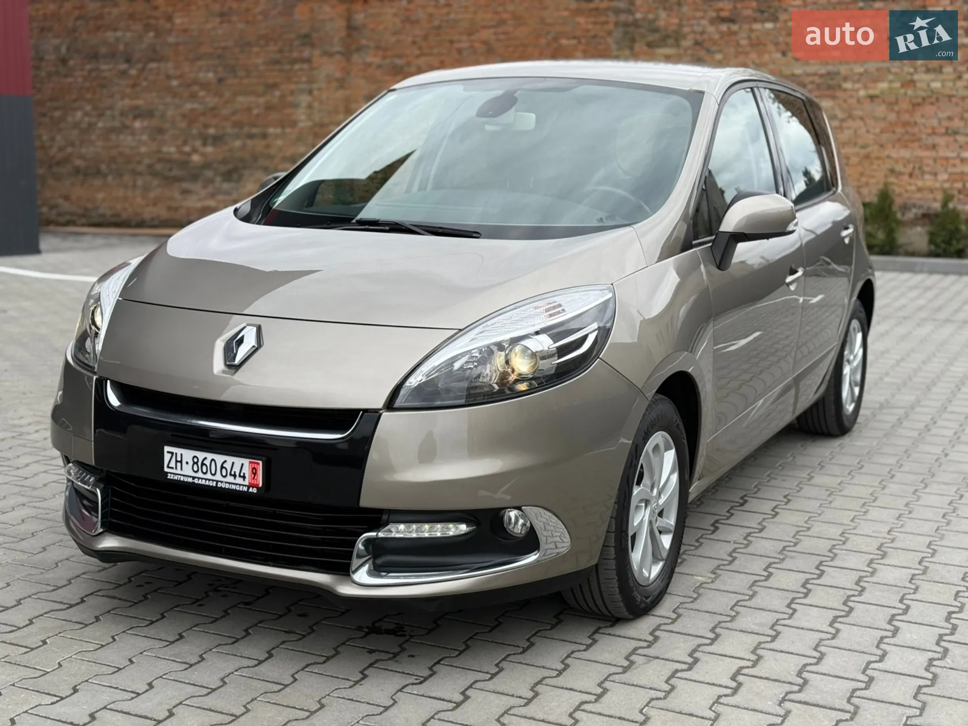 2012 Renault Scenic - мініатюра 2