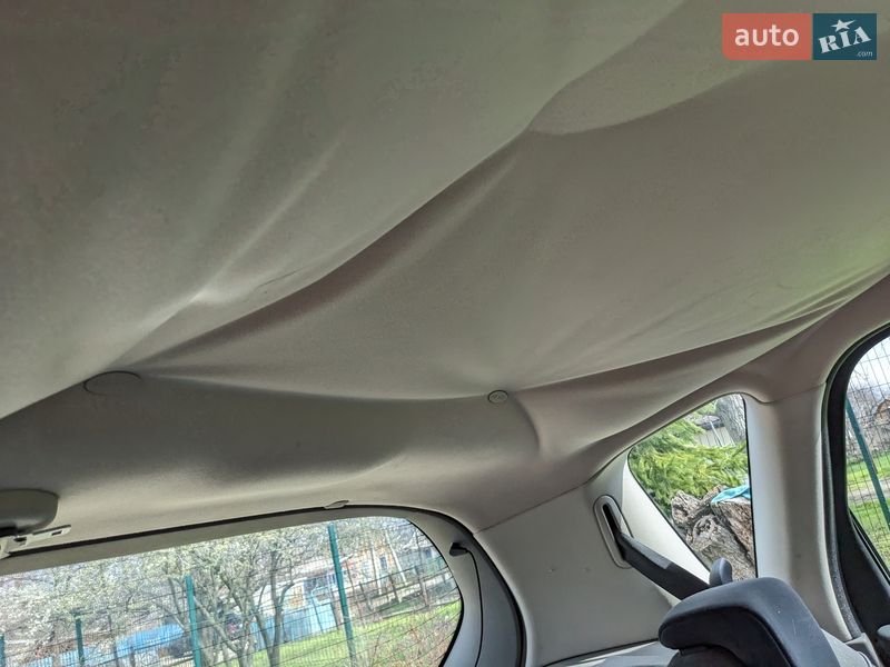 Мінівен Renault Scenic 2004 в Запоріжжі