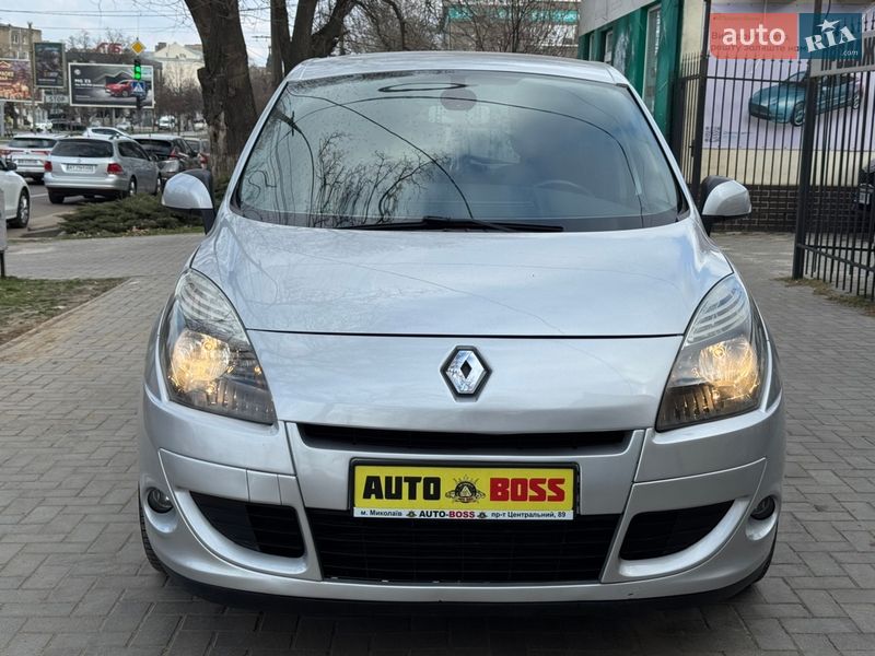 Минивэн Renault Scenic 2010 в Николаеве